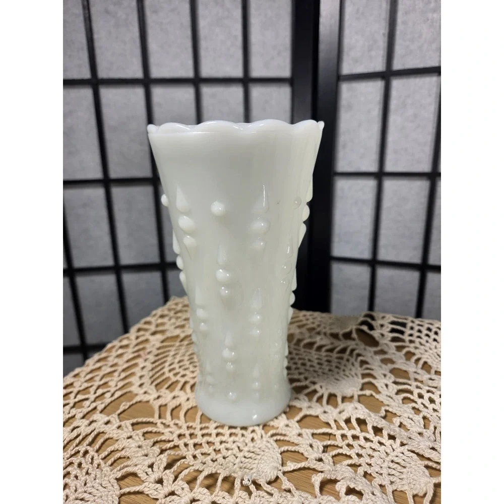 Thin Tall‎ Milk Glass Scalloped edge vase 7